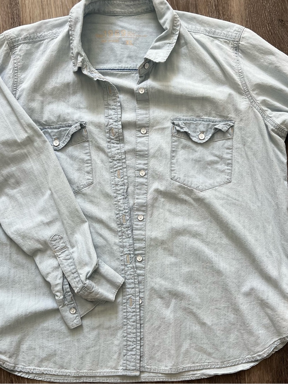 Gap 1969 Light Blue Women's Denim Button-Up Shirt